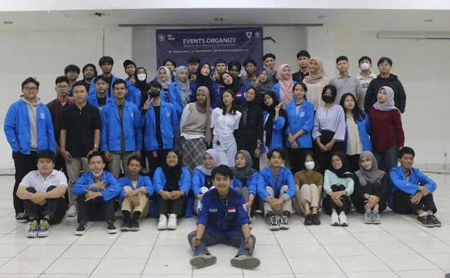 HIMSI STUDY CLUB BATCH 3 : IMPLEMENTASI PENGOLAHAN DATA PADA TREN TEKNOLOGI SAAT INI